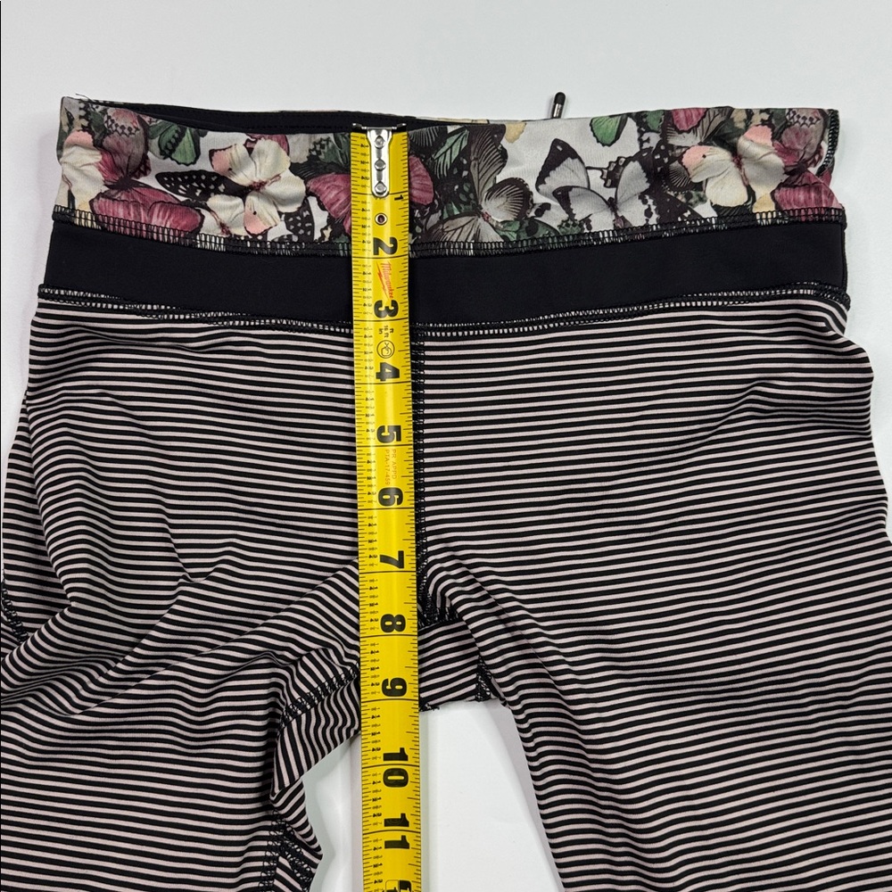 Lululemon Run: Inspire Crop II Leggings Butterfly Striped Print Size 4 - Picture 7 of 9